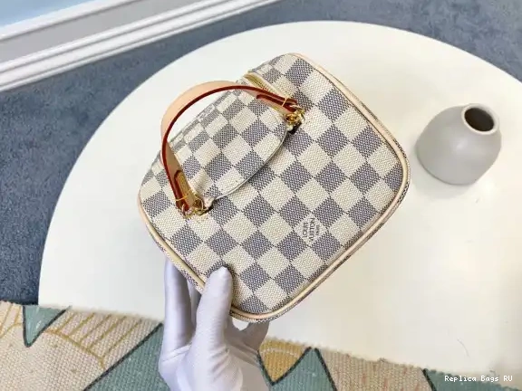 Cheap TOILETRY BAG LOUIS VUITTON 0625